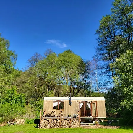 豪华帐篷 Glamping Maringotka77 *