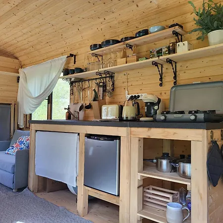 豪华帐篷 Glamping Maringotka77