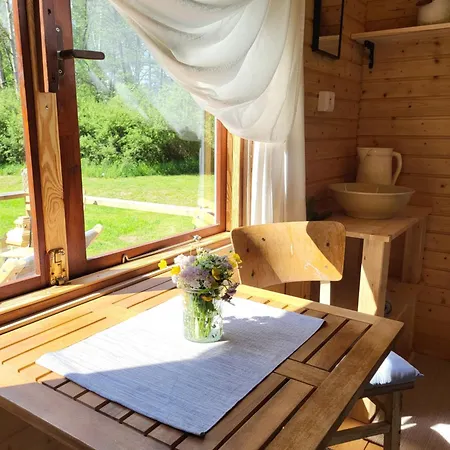 ラグジュアリーテント Glamping Maringotka77