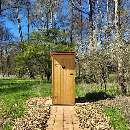 Glamping Maringotka77 豪华帐篷